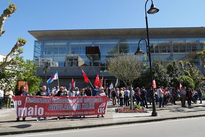 2016 05 01 ManifaPrimeiroMaioCangas01.jpg